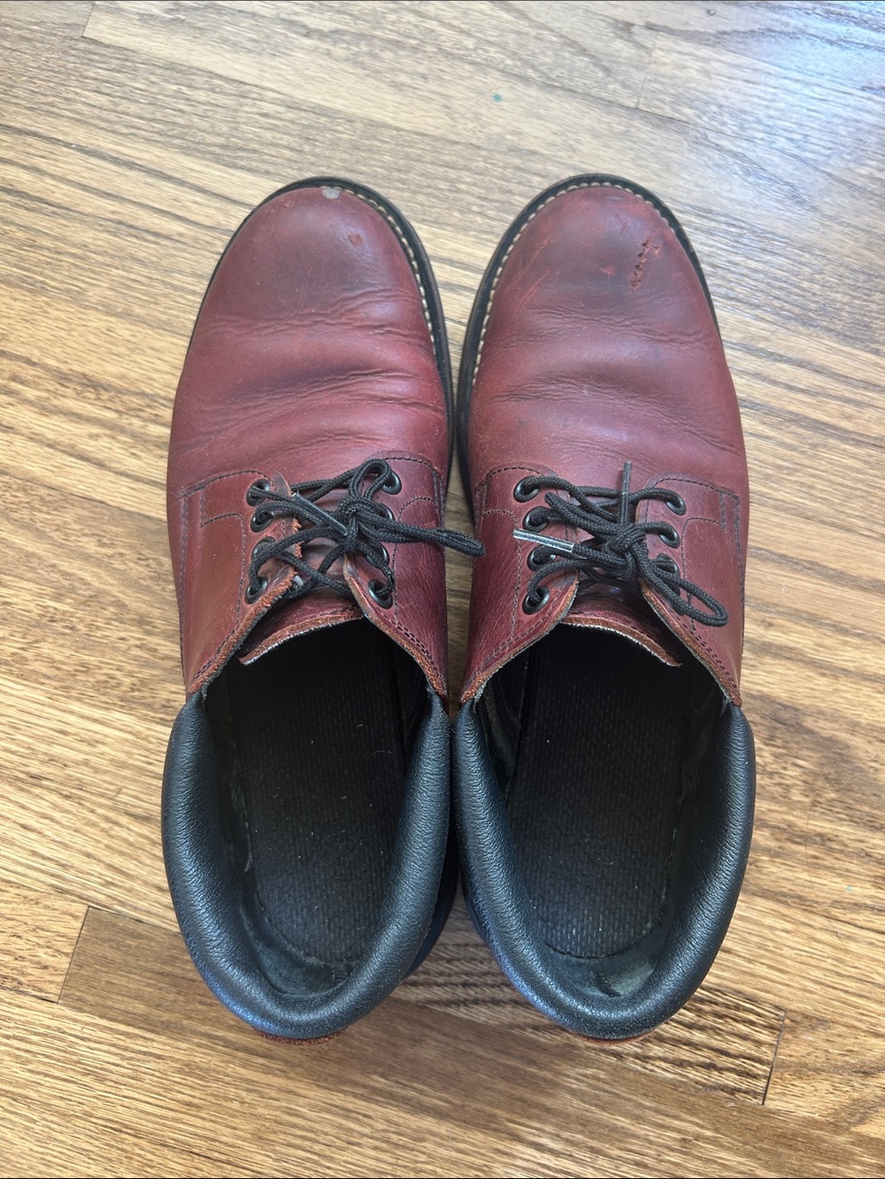 Men's Burgundy Leather Lace-Up Oxford Shoes